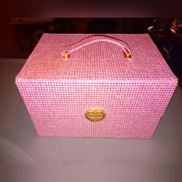 Ulta Beauty Handbags - Ulta Beauty makeup case